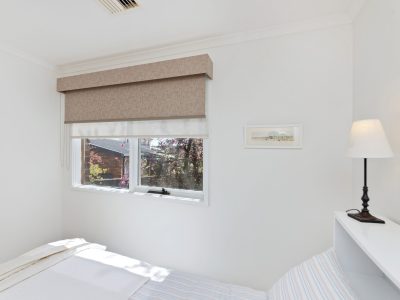 Roller Blind with Bonded Pelmet